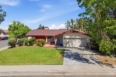 4200 Ryder Ln, Bakersfield, CA 93311