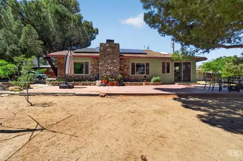 1655 Kelso Vly, Weldon, CA 93283