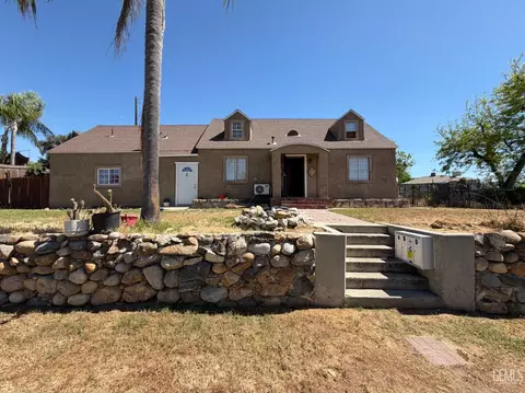 1835 Corrientes St, Bakersfield, CA 93306