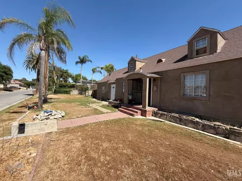 Exterior - 1835 Corrientes St, Bakersfield, CA 93306 photo 3 of 10