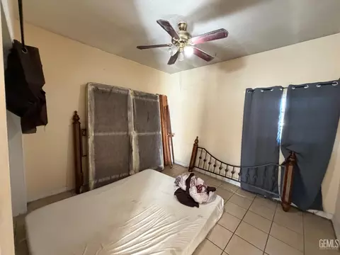 Bedroom - 1835 Corrientes St, Bakersfield, CA 93306 photo 6 of 6