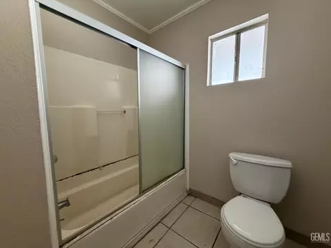 Bath - 1835 Corrientes St, Bakersfield, CA 93306 photo 2 of 5
