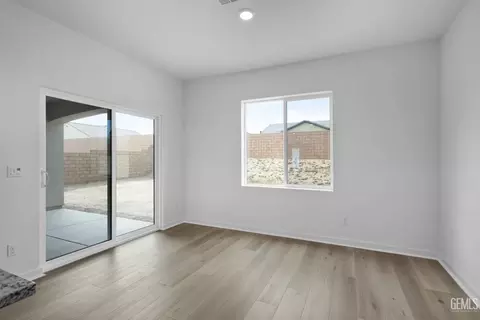 503 Elderberry Pl, Shafter, CA 93263 photo 6