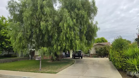 3408 Timberline St, Bakersfield, CA 93308