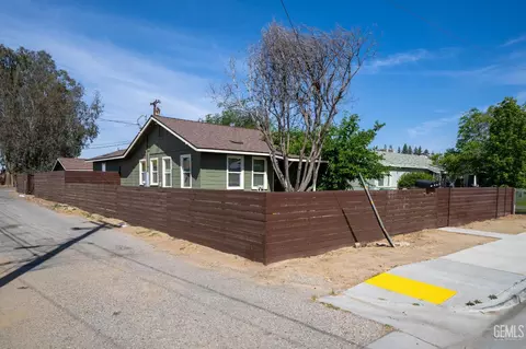 711 Bryce Dr, Bakersfield, CA 93308