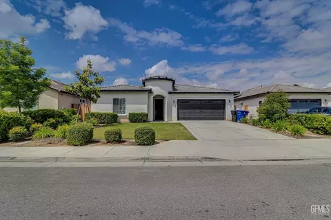 8400 Jean Anne St, Bakersfield, CA 93314