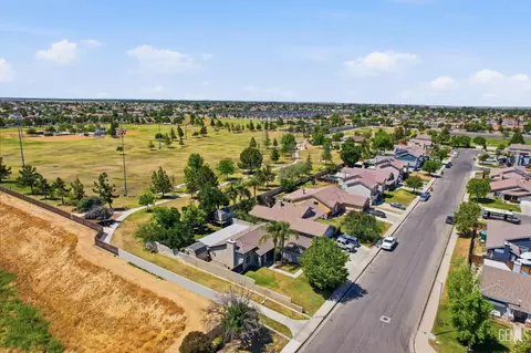 4601 Grazing Ave, Bakersfield, CA 93312