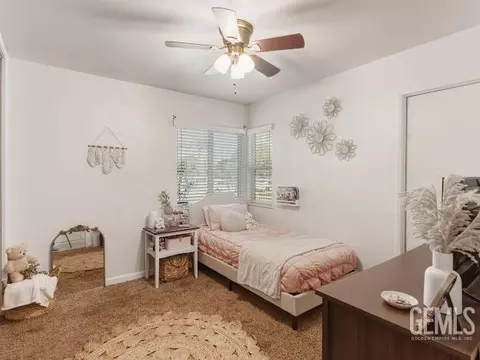 Bedroom - 445 Atlantic Ave, Shafter, CA 93263 photo 1 of 6