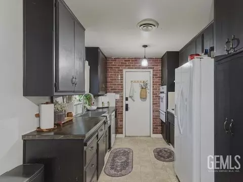 Other - 445 Atlantic Ave, Shafter, CA 93263 photo 1 of 2