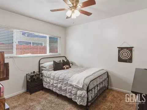 Bedroom - 445 Atlantic Ave, Shafter, CA 93263 photo 3 of 6