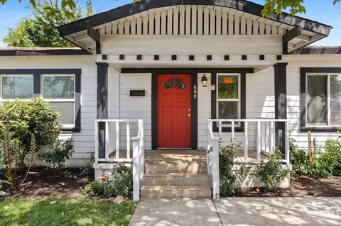 600 Olive St, Bakersfield, CA 93304