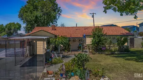 3114 Shelly Ln, Bakersfield, CA 93306