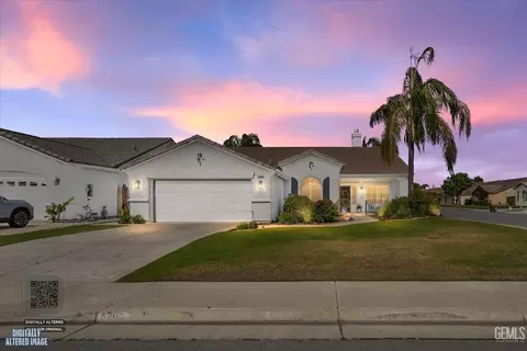 5200 Sand Castle Ct, Bakersfield, CA 93312