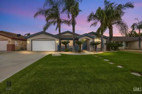 3915 Pescara St, Bakersfield, CA 93308