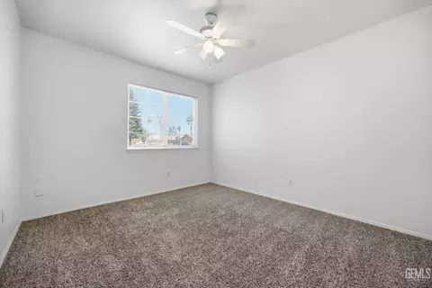 Bedroom - 5404 Sugar Pine Dr, Bakersfield, CA 93313 photo 3 of 4
