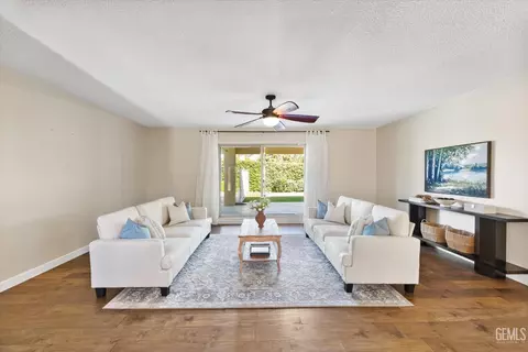 601 Vista Verde Way, Bakersfield, CA 93309