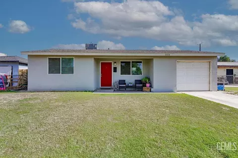 1016 Meredith Dr, Bakersfield, CA 93304