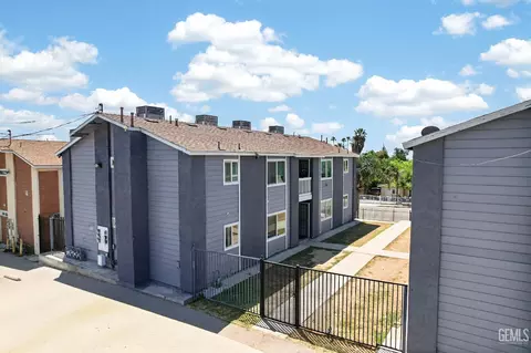 1304 Flower St, Bakersfield, CA 93305