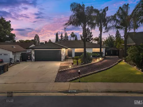 2904 Maywood Dr, Bakersfield, CA 93306