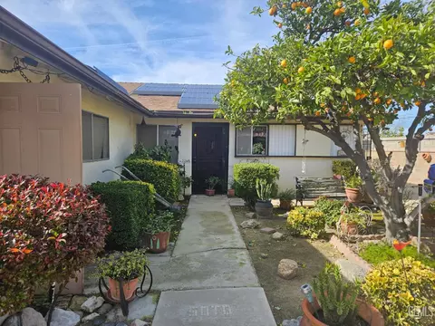 2516 S Tangerine St, Bakersfield, CA 93306