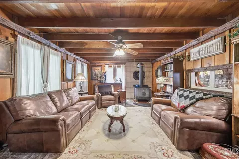 Living - 47668 Oak Dr, Posey, CA 93260 photo 2 of 5