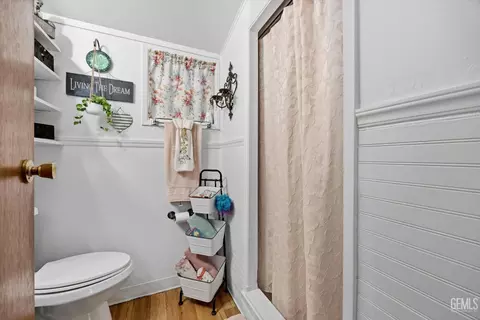 Bath - 47668 Oak Dr, Posey, CA 93260 photo 1 of 2