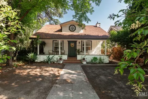 2706 19th St, Bakersfield, CA 93301