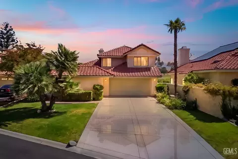 5517 Muirfield Dr, Bakersfield, CA 93306