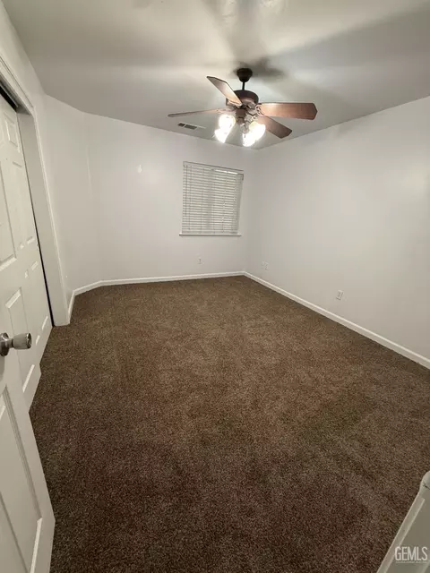 Bedroom - 400 Mark Ave, Shafter, CA 93263 photo 1 of 6