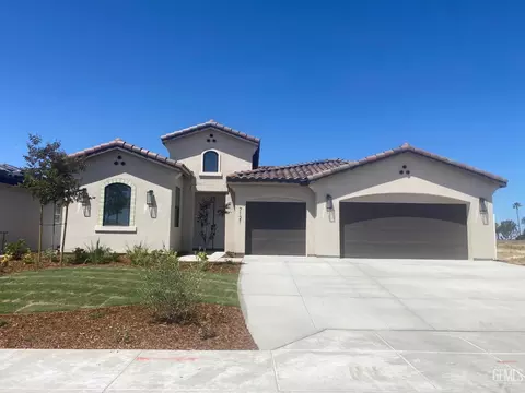 7121 Gladeview Ln, Bakersfield, CA 93263