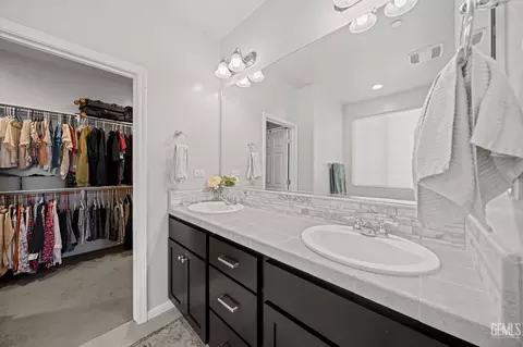 Other - 227 Hammersmith Dr, Bakersfield, CA 93314 photo 6 of 9