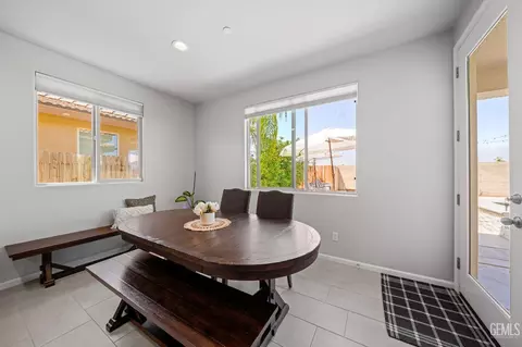 Dining - 227 Hammersmith Dr, Bakersfield, CA 93314 photo 1 of 1