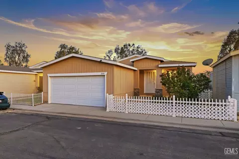 2424 Grandview Ter, Rosamond, CA 93560