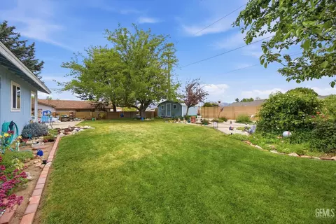 Exterior - 21230 Mission St, Tehachapi, CA 93561 photo 13 of 13