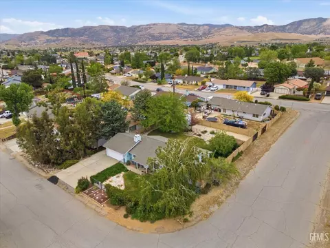 View/Area - 21230 Mission St, Tehachapi, CA 93561 photo 7 of 7
