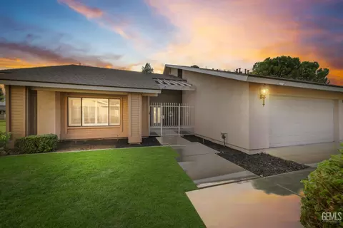 2000 Ashe Rd #18, Bakersfield, CA 93309