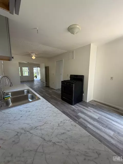 Kitchen - 629 A St, Taft, CA 93268 photo 2 of 3