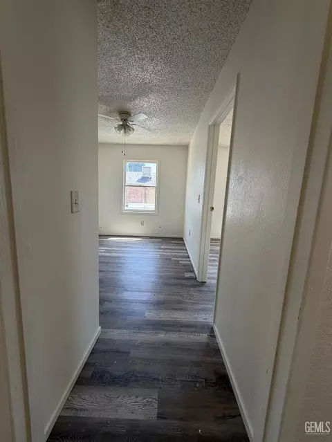Entry Way - 629 A St, Taft, CA 93268 photo 3 of 3