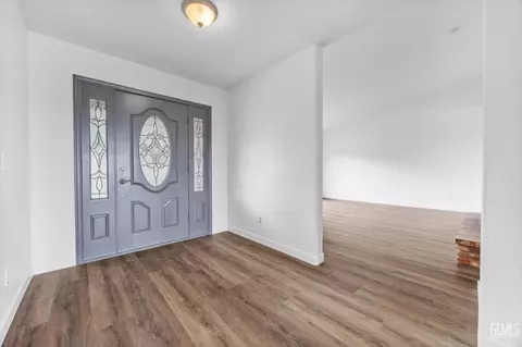 Entry Way - 4205 High Grv, Templeton, CA 93465 photo 2 of 4