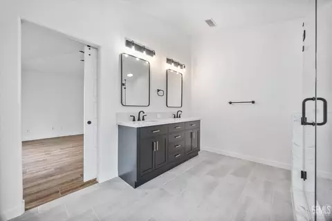 Bath - 4205 High Grv, Templeton, CA 93465 photo 3 of 7