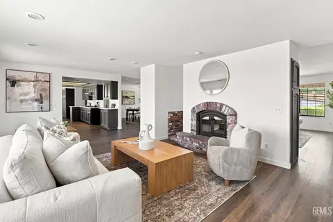 Living - 4205 High Grv, Templeton, CA 93465 photo 8 of 8