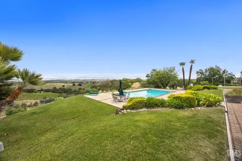 Exterior - 4205 High Grv, Templeton, CA 93465 photo 12 of 14