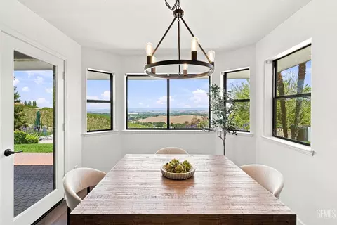 Dining - 4205 High Grv, Templeton, CA 93465 photo 5 of 5
