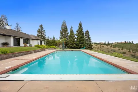 Exterior - 4205 High Grv, Templeton, CA 93465 photo 10 of 14