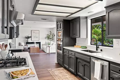 Kitchen - 4205 High Grv, Templeton, CA 93465 photo 2 of 4