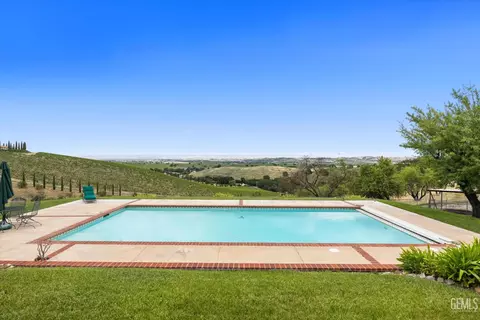 Exterior - 4205 High Grv, Templeton, CA 93465 photo 6 of 14