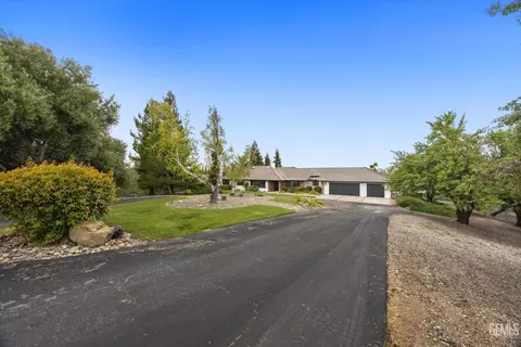 Exterior - 4205 High Grv, Templeton, CA 93465 photo 1 of 14