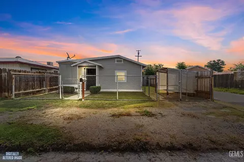 1114 Grant Dr, Bakersfield, CA 93308