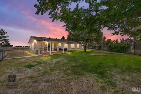 4830 Morro Dr, Bakersfield, CA 93307