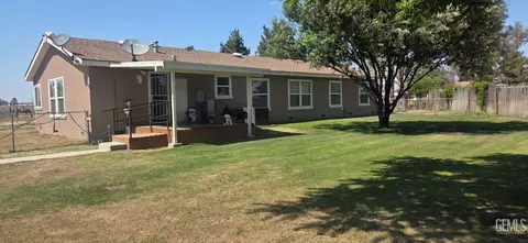 4830 Morro Dr, Bakersfield, CA 93307